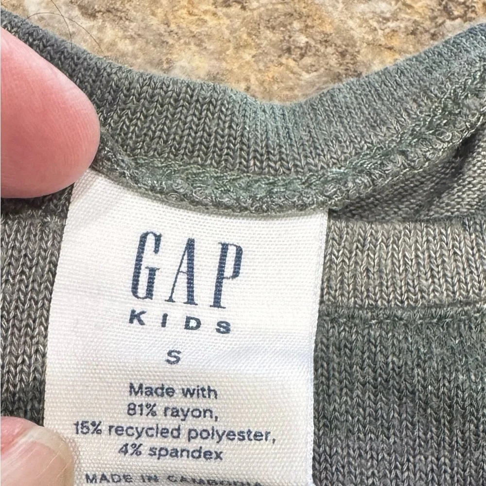 GAP Kids Girls Camo Romper – Size Small (6-7Y)